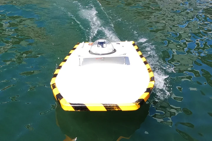 高速型水上ドローン RBBG