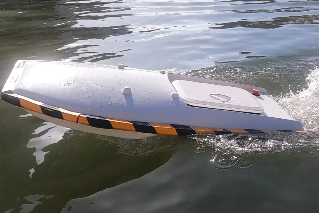 高速型水上ドローン RBBG